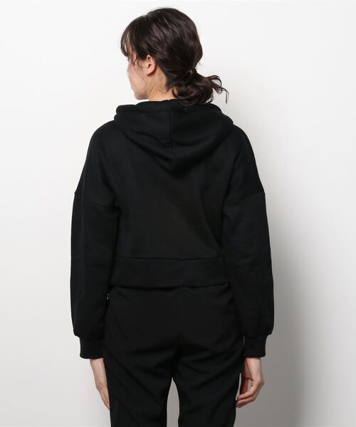 WC（ダブル シー）の「ショートZIPパーカー（パーカー・レディース・ブラック/ホワイト・FREE）」の3枚目の写真