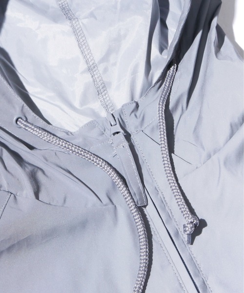 BEIMAR（ビーマー）の「BEIMAR/ビーマー PACKABLE ANORAK JACKET パッカブル アノラックジャケット リフレクター ハーフジップ（ナイロンジャケット・メンズ・シルバー・L/XL/M）」の5枚目の写真