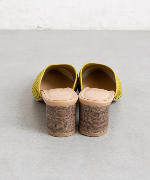 prose verse(プロズヴェール)の「Vカットニットミュール(パンプス・レディース・ブラック/ベージュ/イエロー/グリーン・SMALL/MEDIUM/LARGE/X-LARGE/XX-LARGE)」の12枚目の写真