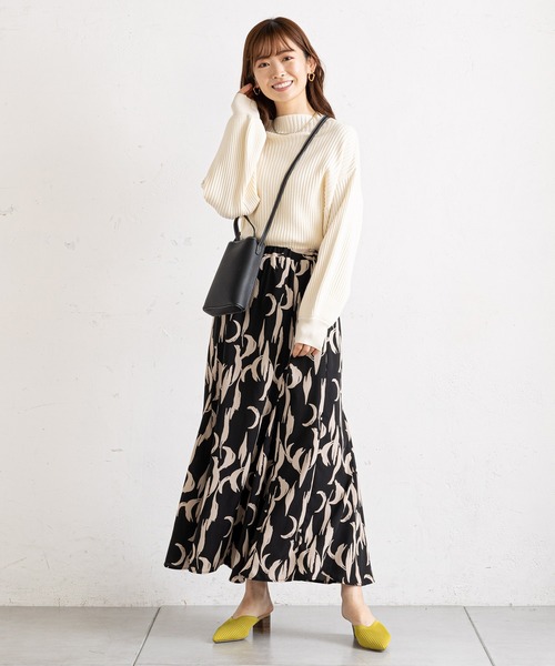 prose verse(プロズヴェール)の「Vカットニットミュール(パンプス・レディース・ブラック/ベージュ/イエロー/グリーン・SMALL/MEDIUM/LARGE/X-LARGE/XX-LARGE)」の7枚目の写真