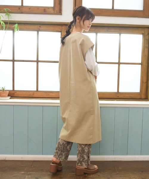 NOFALL（ノーフォール）の「厚底スクエアトゥミュールサンダル（サンダル・レディース・ホワイト/ブラック/ブラウン/ベージュ・S/M/L/LL）」の5枚目の写真