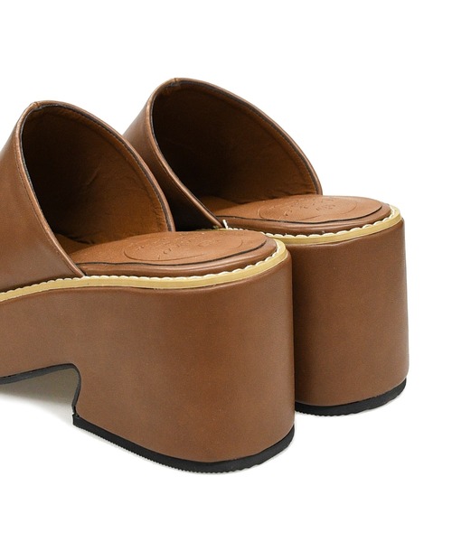 NOFALL（ノーフォール）の「厚底スクエアトゥミュールサンダル（サンダル・レディース・ホワイト/ブラック/ブラウン/ベージュ・S/M/L/LL）」の9枚目の写真