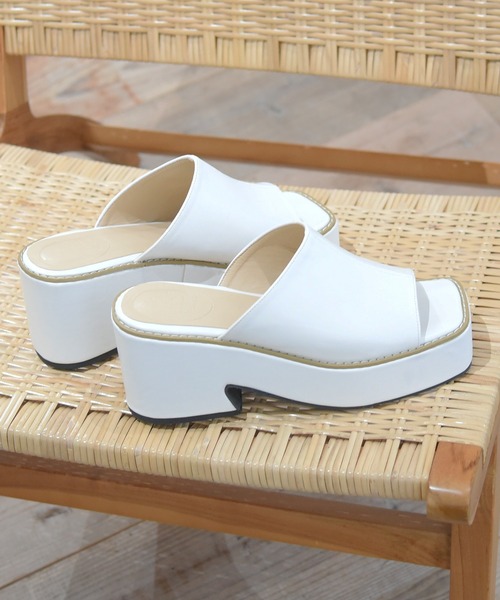 NOFALL（ノーフォール）の「厚底スクエアトゥミュールサンダル（サンダル・レディース・ホワイト/ブラック/ブラウン/ベージュ・S/M/L/LL）」の20枚目の写真