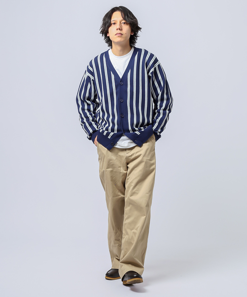 B.C STOCK(ベーセーストック)の「レジメンタルストライプカーデ(カーディガン/ボレロ・メンズ・ベージュ/ネイビー・MEDIUM/LARGE)」の4枚目の写真