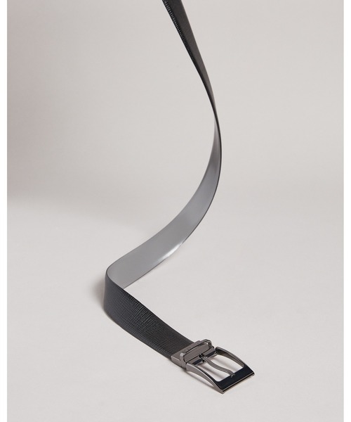 Ted Baker（テッドベーカー）の「TWIN　レザー リバーシブル ベルト（ベルト・メンズ・ブラック/ブラウン系その他2・34/32/30/28/36）」の4枚目の写真