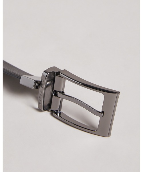 Ted Baker（テッドベーカー）の「TWIN　レザー リバーシブル ベルト（ベルト・メンズ・ブラック/ブラウン系その他2・34/32/30/28/36）」の5枚目の写真