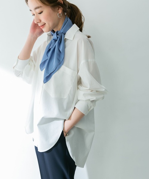 URBAN RESEARCH（アーバンリサーチ）の「コクーンシャツ（シャツ/ブラウス・レディース・オフホワイト/ライトベージュ/ネイビー・FREE）」の6枚目の写真