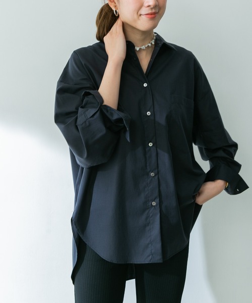 URBAN RESEARCH（アーバンリサーチ）の「コクーンシャツ（シャツ/ブラウス・レディース・オフホワイト/ライトベージュ/ネイビー・FREE）」の3枚目の写真