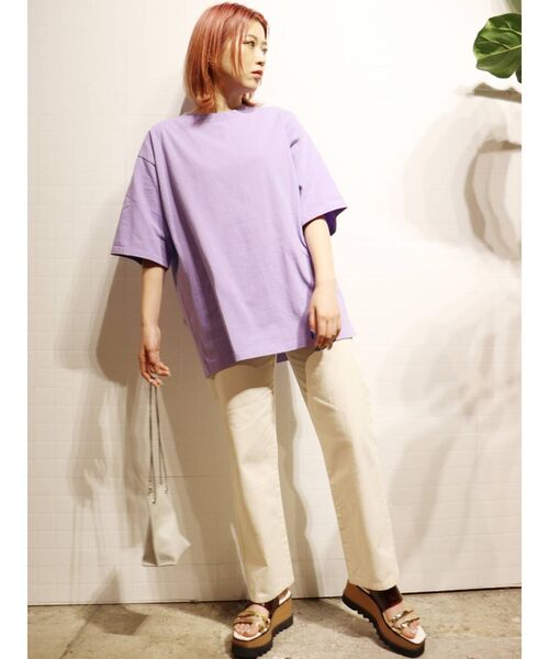 MURUA(ムルーア)の「サスペンダーツイルストレートパンツ(デニムパンツ・レディース・ベージュ/アイボリー・1/2)」の16枚目の写真