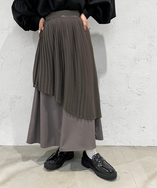 apres jour mignon（アプレジュールミニョン）の「デザインプリーツスカート【ZOZOTOWN限定アイテム】（スカート・レディース・ブラック/グレー・SMALL/MEDIUM/X-LARGE）」の2枚目の写真