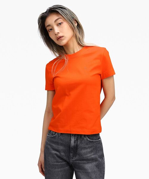 Calvin Klein（カルバン・クライン）の「クラシック スリム Tシャツ（Tシャツ/カットソー・レディース・ホワイト/ブラック/ベージュ/グレー/オレンジ/ブルー系その他/ホワイト系/ブラック系・S/M/L/XS）」の8枚目の写真