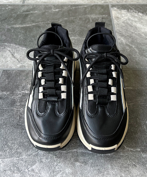 JUNOAH(ジュノア)の「ダッド厚底スニーカー(スニーカー・レディース・ブラック/クリーム・40/38/39/36/37)」の16枚目の写真
