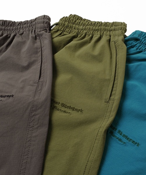 GLAZOS（グラソス）の「ナイロンリップストップ・刺繍ロゴハーフパンツ（その他パンツ・キッズ・チャコールグレー/カーキ/ブルーグリーン・130cm/140cm/150cm/160cm/170cm）」の19枚目の写真
