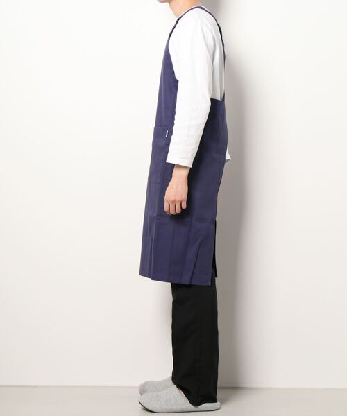 NAIGAI(ナイガイ)の「HOUSE WEAR STUDIO 綿100% バッククロス 無地 メンズ ワークエプロン 70372092(エプロン・メンズ・ブラック/ターコイズブルー/パープル・FREE)」の12枚目の写真