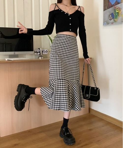 SONA(ソナ)の「SONYUNARA ギンガムチェックマーメイドロングスカート(スカート・レディース・ブラック・SMALL/MEDIUM/LARGE)」の9枚目の写真