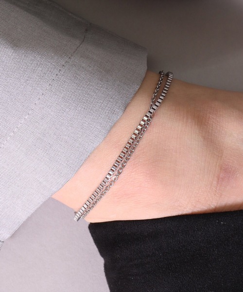 BAYBLO(ベイブロ)の「(BB)【ユニセックス】2連 重ね付け見え ステンレス チェーン アンクレット(アンクレット・メンズ・シルバー系その他/シルバー系その他2/シルバー系その他3/シルバー系その他4/シルバー系その他5/シルバー系その他6・FREE)」の3枚目の写真