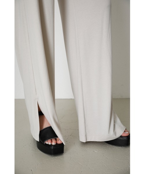 AZUL by moussy（アズールバイマウジー）の「ICE CLEAN SIDE SLIT PANTS/アイスクリーンサイドスリットパンツ（その他パンツ・レディース・ライトグレー/ライトブルー/ブラック・SMALL/MEDIUM）」の6枚目の写真