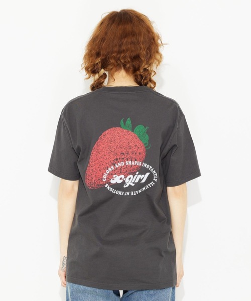 X-girl（エックスガール）の「STRAWBERRY S/S TEE/いちご柄 バック