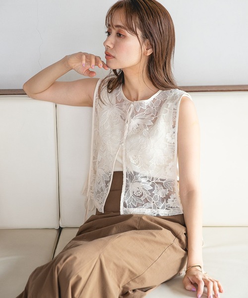 mysty woman(ミスティウーマン)の「刺繍ベストセットシアーシャツ 350701(シャツ/ブラウス・レディース・ホワイト系5/ホワイト系8/ベージュ系その他/ピンク系その他・FREE)」の5枚目の写真