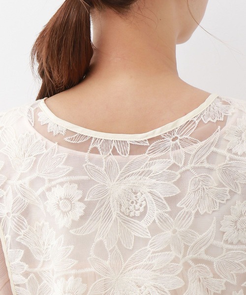 mysty woman(ミスティウーマン)の「刺繍ベストセットシアーシャツ 350701(シャツ/ブラウス・レディース・ホワイト系5/ホワイト系8/ベージュ系その他/ピンク系その他・FREE)」の19枚目の写真