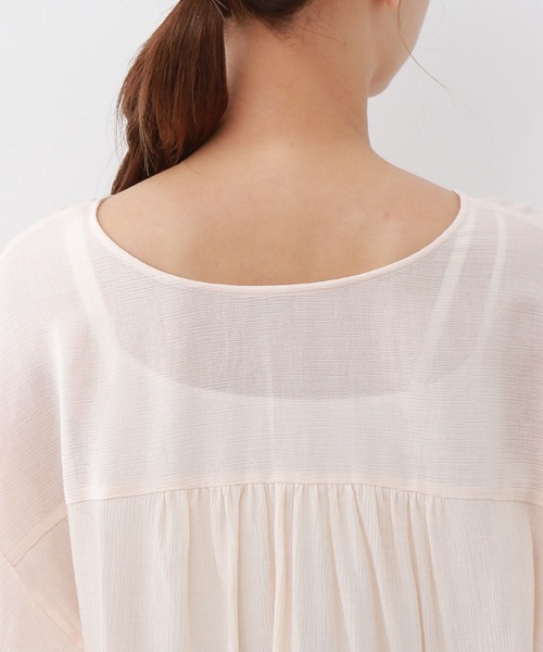 mysty woman(ミスティウーマン)の「刺繍ベストセットシアーシャツ 350701(シャツ/ブラウス・レディース・ホワイト系5/ホワイト系8/ベージュ系その他/ピンク系その他・FREE)」の16枚目の写真