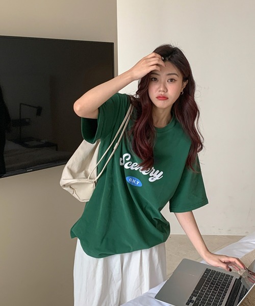 VitaFelice(ヴィータフェリーチェ)の「ストリートロゴ 半袖Tシャツ(Tシャツ/カットソー・レディース・ベージュ/ネイビー/ホワイト/グリーン・FREE)」の11枚目の写真