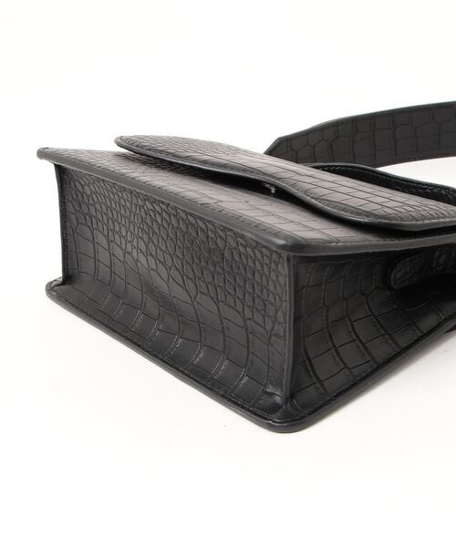 HVISK（ヴィスク）の「【HVISK】CRANE MATTE CROCO（ショルダーバッグ・レディース・ブラック/ブルー・FREE）」の5枚目の写真