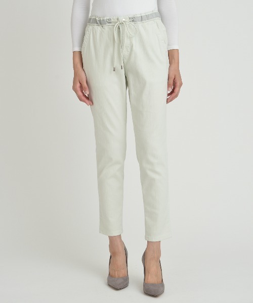 Moname(モナーム)の「EASY TAPARED PANTS(イージーテーパード パンツ)(その他パンツ・レディース・ネイビー/ライトグリーン/コーラルピンク・XS/S/M)」の2枚目の写真