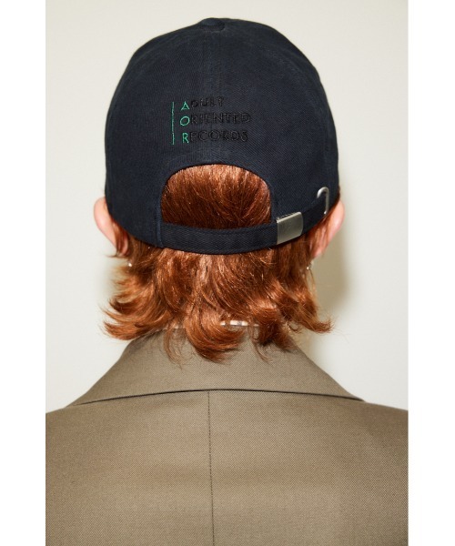 THROW by SLY（スローバイスライ）の「AOR x THROW LOGO CAP エーオーアール スロー ロゴ キャップ（キャップ・レディース・ブラック/ダークグリーン・FREE）」の16枚目の写真