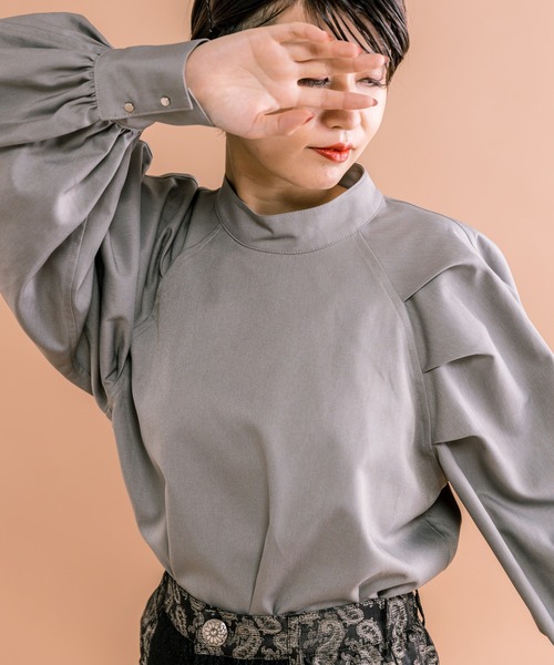 ear PAPILLONNER（イアパピヨネ）の「【SUM1 STYLE（スミスタイル）】ボリュームスリーブプルオーバー（その他トップス・レディース・ブラック/グレー・FREE）」の17枚目の写真