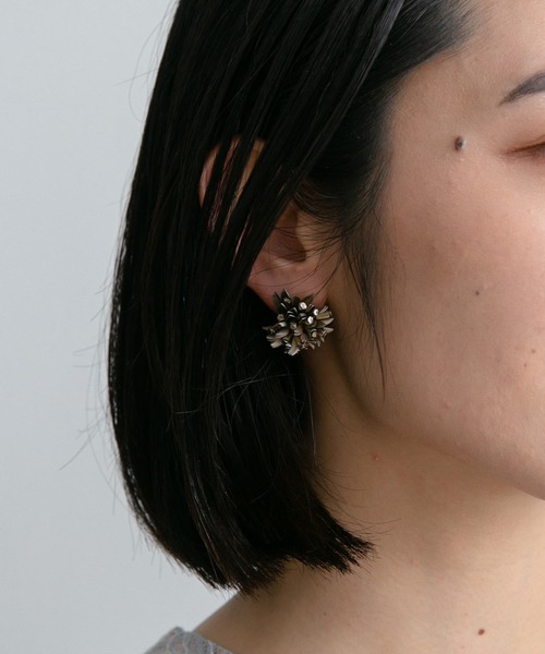 URBAN RESEARCH ROSSO WOMEN（アーバンリサーチ　ロッソ）の「ビジューシャワーイヤリング（その他ヘアアクセサリー・レディース・ゴールド・FREE）」の2枚目の写真