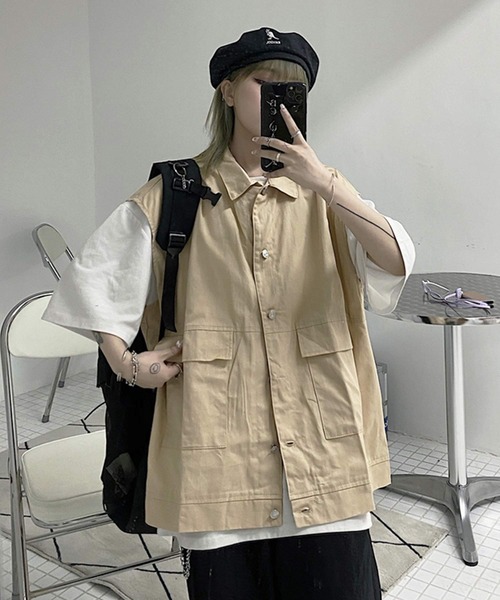 shopnikoniko（ショップニコニコ）の「韓国風ミリタリーベスト（ベスト・レディース・ブラック/ベージュ・フリー）」の2枚目の写真