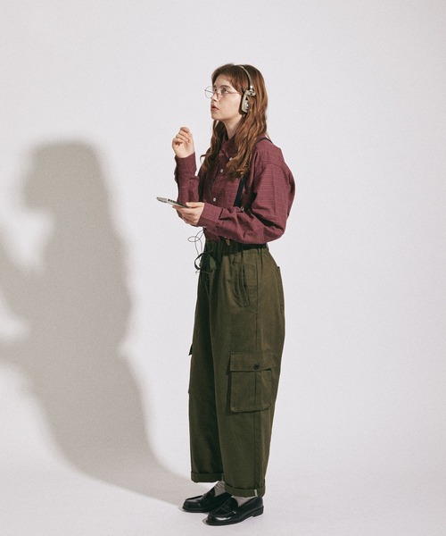 MUHET(ミュエータ)の「アソートレギュラーカラーシャツ(シャツ/ブラウス・レディース・オフホワイト/グリーン/ボルドー・SMALL/X-LARGE/MEDIUM)」の20枚目の写真