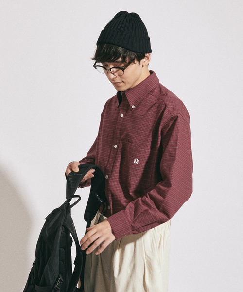 MUHET(ミュエータ)の「アソートレギュラーカラーシャツ(シャツ/ブラウス・レディース・オフホワイト/グリーン/ボルドー・SMALL/X-LARGE/MEDIUM)」の5枚目の写真