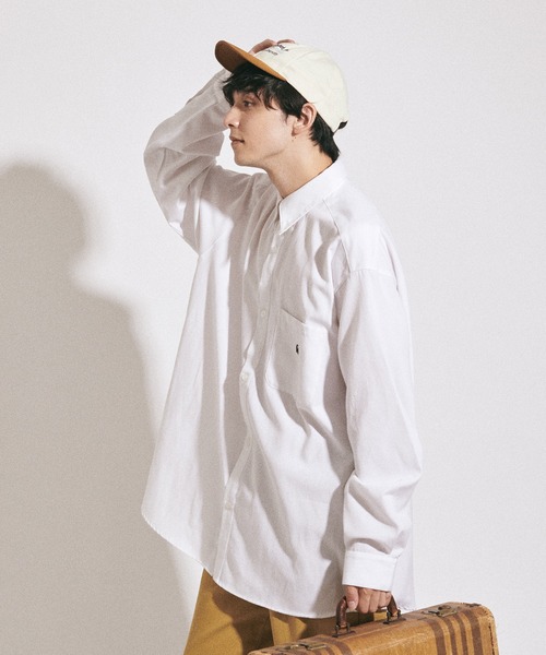 MUHET(ミュエータ)の「アソートレギュラーカラーシャツ(シャツ/ブラウス・レディース・オフホワイト/グリーン/ボルドー・SMALL/X-LARGE/MEDIUM)」の9枚目の写真