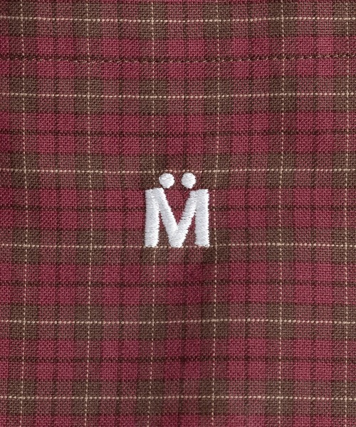 MUHET(ミュエータ)の「アソートレギュラーカラーシャツ(シャツ/ブラウス・レディース・オフホワイト/グリーン/ボルドー・SMALL/X-LARGE/MEDIUM)」の4枚目の写真