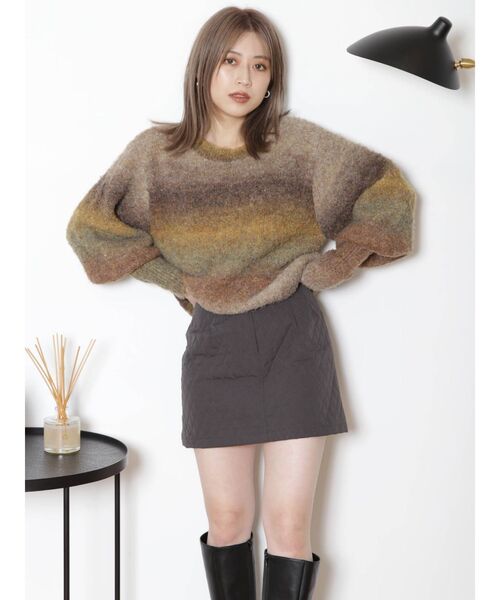 MURUA（ムルーア）の「キルティングミニスカート（スカート・レディース・ダークグレー/カーキ・1/2）」の6枚目の写真