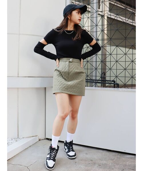 MURUA（ムルーア）の「キルティングミニスカート（スカート・レディース・ダークグレー/カーキ・1/2）」の18枚目の写真