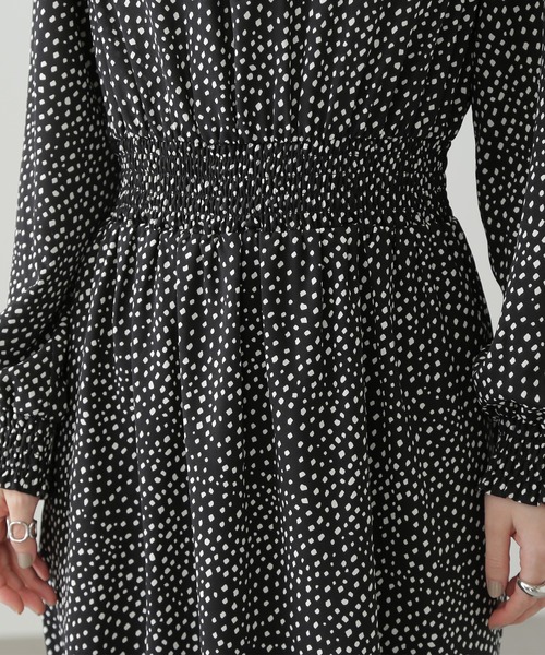 N.（N. Natural Beauty Basic）（エヌエヌナチュラルビューティーベーシック）の「◆ドットフリルスタンドネックナローワンピース（ワンピース・レディース・ブルー系その他/ブラック系その他・MEDIUM）」の17枚目の写真