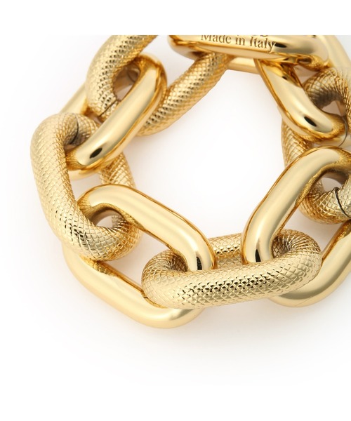 Guess(ゲス)の「THE CHAIN Plain & Textured Chain Bracelet(ブレスレット・レディース・ゴールド・SMALL)」の4枚目の写真