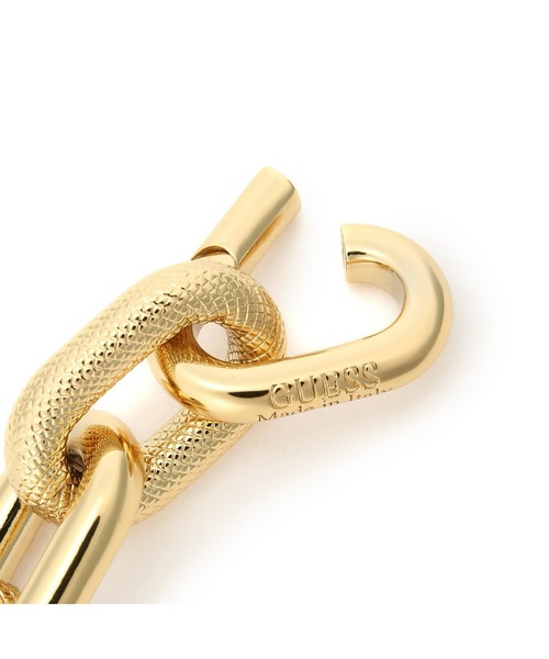 Guess(ゲス)の「THE CHAIN Plain & Textured Chain Bracelet(ブレスレット・レディース・ゴールド・SMALL)」の2枚目の写真