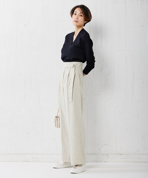 ICB(アイシービー)の「【洗える】 シンセティックフルニードル Vネックプルオーバー(ニット/セーター・レディース・ダルブルー系/ライラック系/アイボリー系/ネイビー系7/ダルブルー系7/ライトイエロー系7・SMALL)」の15枚目の写真