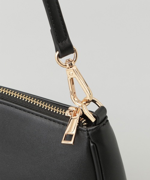 A part by(アパートバイ)の「【2WAY】フトベルトショルダーバッグ(ショルダーバッグ・レディース・ブラック/ライトグリーン/アイボリー/シルバー・FREE)」の12枚目の写真