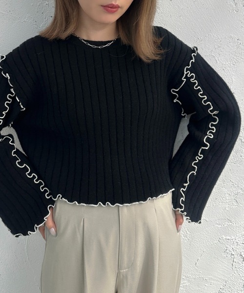 apres jour mignon(アプレジュールミニョン)の「メローショート丈ニット【ZOZOTOWN限定アイテム】(ニット/セーター・レディース・ブラック/グリーン/ライトベージュ・X-LARGE/フリー)」の4枚目の写真