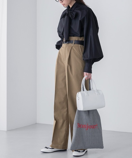 BONLECILL(ボンルシール)の「2way ハイウエスト センタープレス タックチノサロペット(サロペット/オーバーオール・レディース・ネイビー/ベージュ/カーキ/アイボリー/ブラック・M/L)」の17枚目の写真