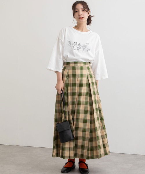 POU DOU DOU(プードゥドゥ)の「ボックスタックロングスカート(スカート・レディース・レッド/グリーン/ネイビー・3)」の7枚目の写真