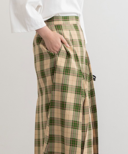 POU DOU DOU(プードゥドゥ)の「ボックスタックロングスカート(スカート・レディース・レッド/グリーン/ネイビー・3)」の10枚目の写真