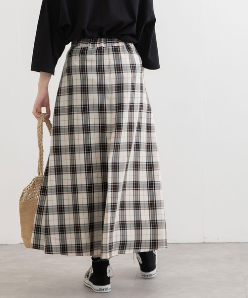 POU DOU DOU(プードゥドゥ)の「ボックスタックロングスカート(スカート・レディース・レッド/グリーン/ネイビー・3)」の13枚目の写真