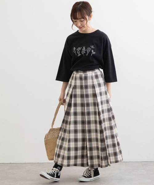 POU DOU DOU(プードゥドゥ)の「ボックスタックロングスカート(スカート・レディース・レッド/グリーン/ネイビー・3)」の15枚目の写真