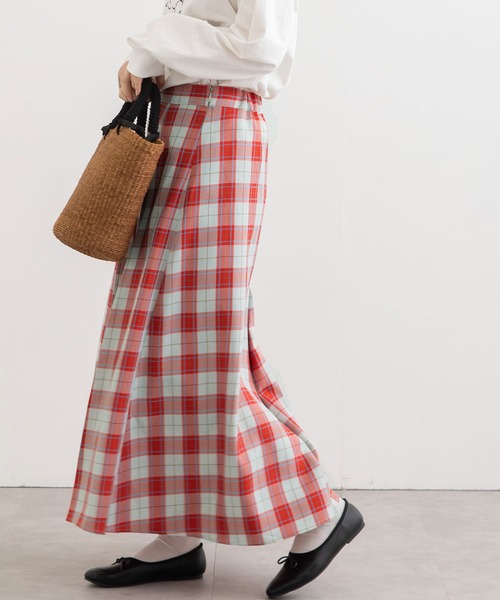 POU DOU DOU(プードゥドゥ)の「ボックスタックロングスカート(スカート・レディース・レッド/グリーン/ネイビー・3)」の20枚目の写真